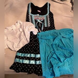 Authentic German Dirndl dress set for Oktoberfest